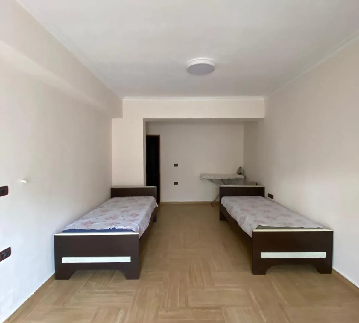 Apartment Home Laura Sarande